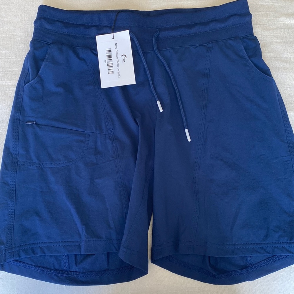 Zyia Navy Canyon Shorts - Long, Size L